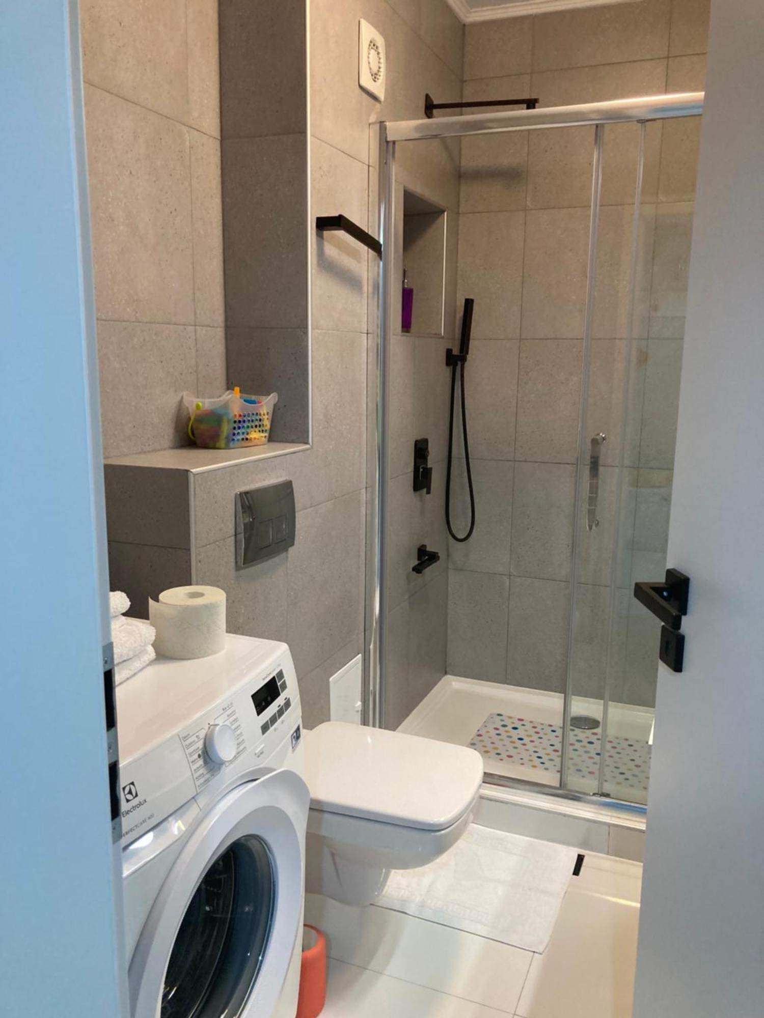 Apartamentul Max, Practic Si Confortabil Oradea Buitenkant foto
