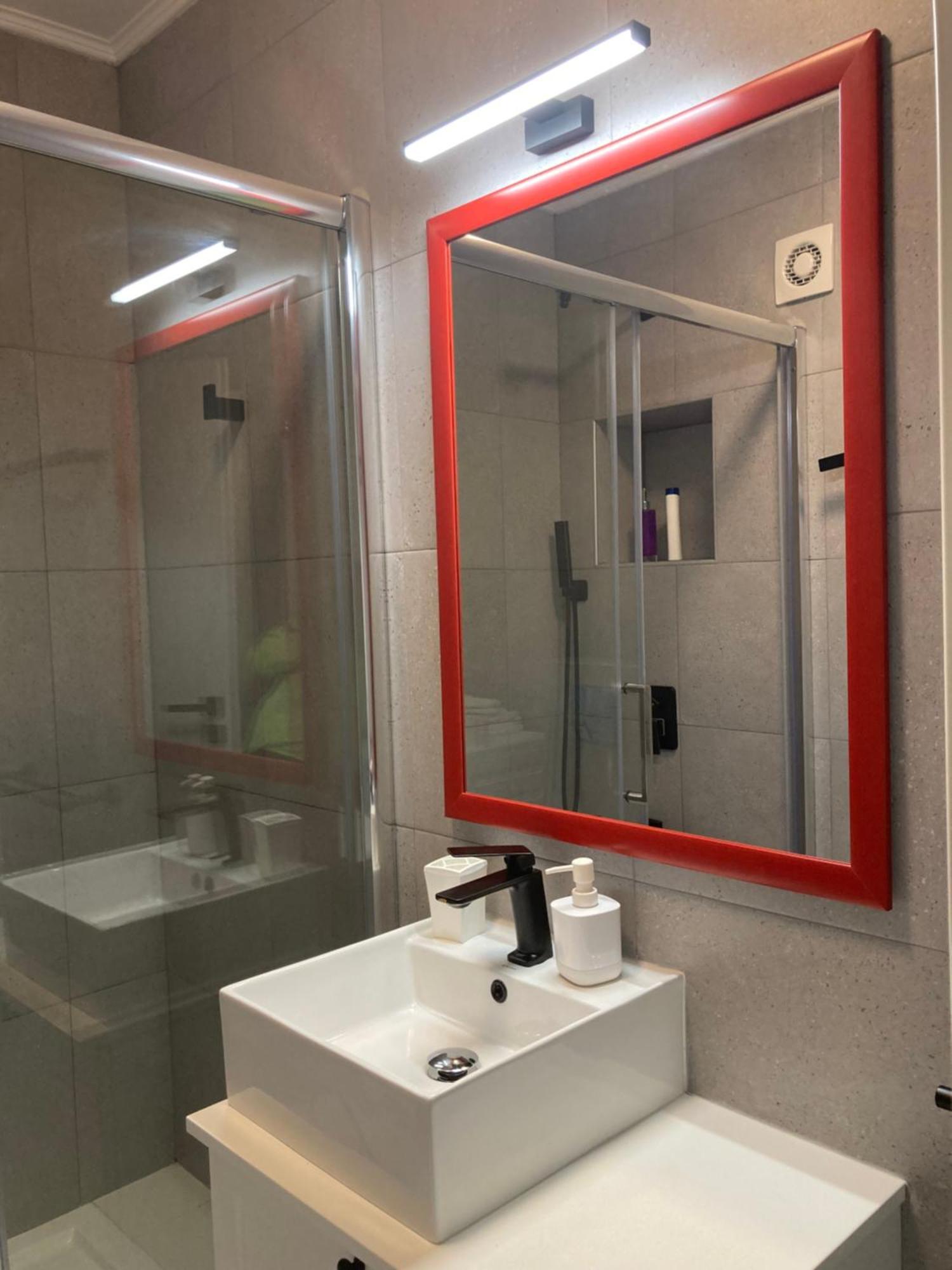 Apartamentul Max, Practic Si Confortabil Oradea Buitenkant foto